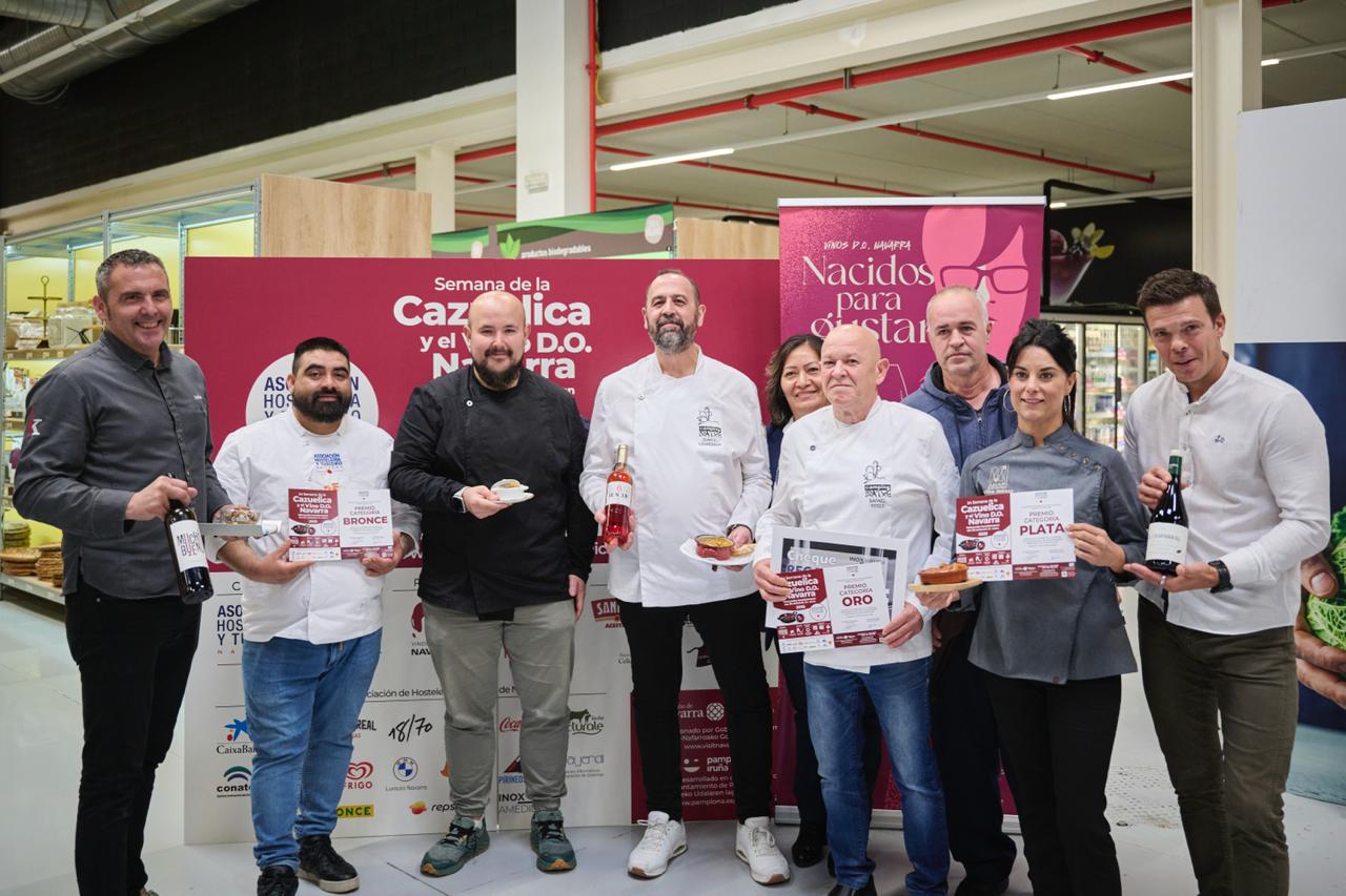 Ganadores de los premios Oro, plata y bronce: Camping Iratxe (Oro), Akari Gastroteka (Plata) y bronce empatados: Baserriberri y La Hacienda